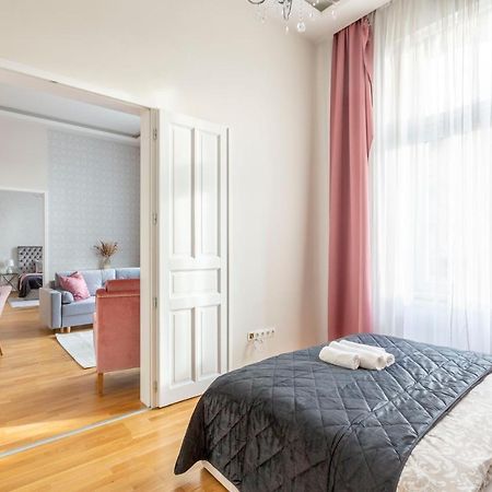 Luxury 3Bedrm 2Bathrm Apartment With Danube River View Budapest Exterior photo