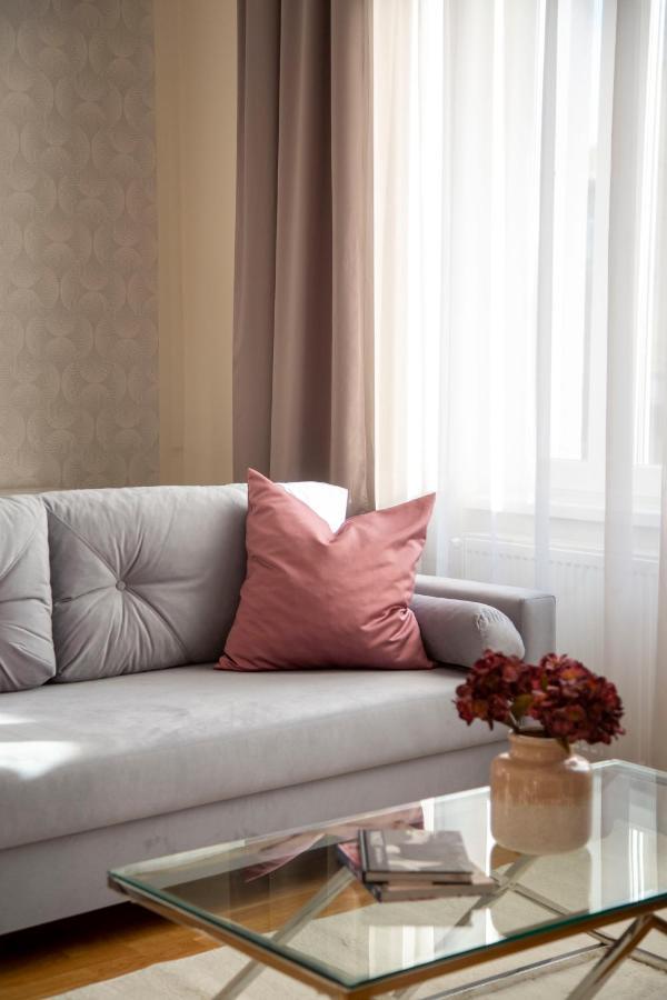 Luxury 3Bedrm 2Bathrm Apartment With Danube River View Budapest Exterior photo